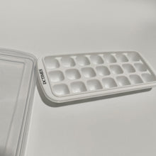 Load image into Gallery viewer, DCTIMES Ice cube trays,with Spill-Resistant Removable Lid,Ice cube trays.
